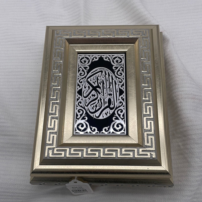 Gold/Silver Quran Small Box W Quran